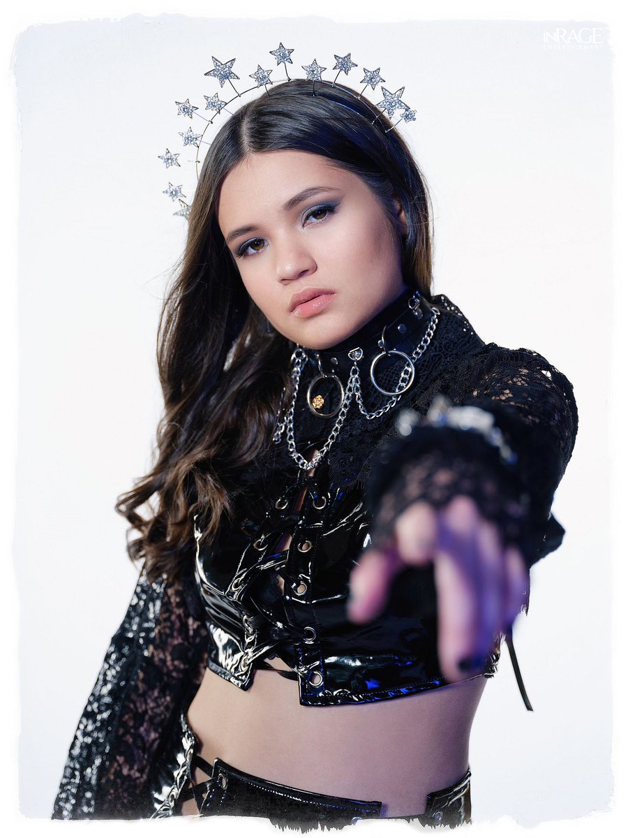 There is only one week remaining before @nyahtheunicorn releases her new song “Split” on all streaming platforms!!! Are you excited for this new track??