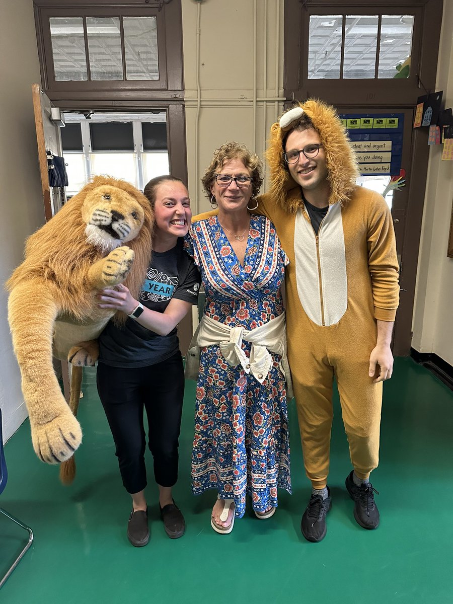 Lauro RICAS parade to motivate our mathematicians! <a href="/pvdschools/">Providence Public Schools</a>