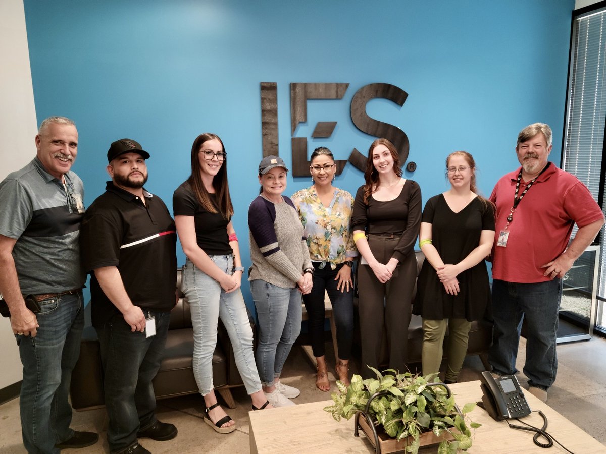 The IES Community Action Team (CAT) partnered with @Vitalant for a #MobileBloodDrive at the Tempe Branch. Thank you to all IES team members who participated. To donate or organize a blood drive in your area, visit vitalant.org.
#BloodDrive #Vitalant #OneIES