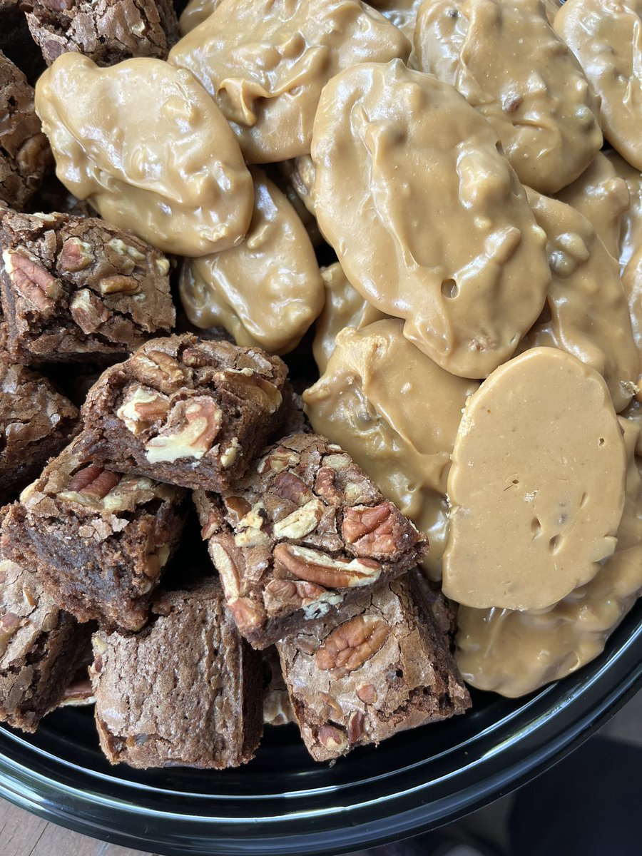 BigEasy Praline Connection  Half Pecan Clusters & Pecan Fudge Brownies (ORDER UP)🔥🔥🔥 #praline #pecancandy #nola #caterer #nolacaterer #nolaeats #eatnola #dessertporn #candy #pecans #ordernow #explore #explorepage #foodnetwork #pastry #chef #shop bigeasypralineconnection.com