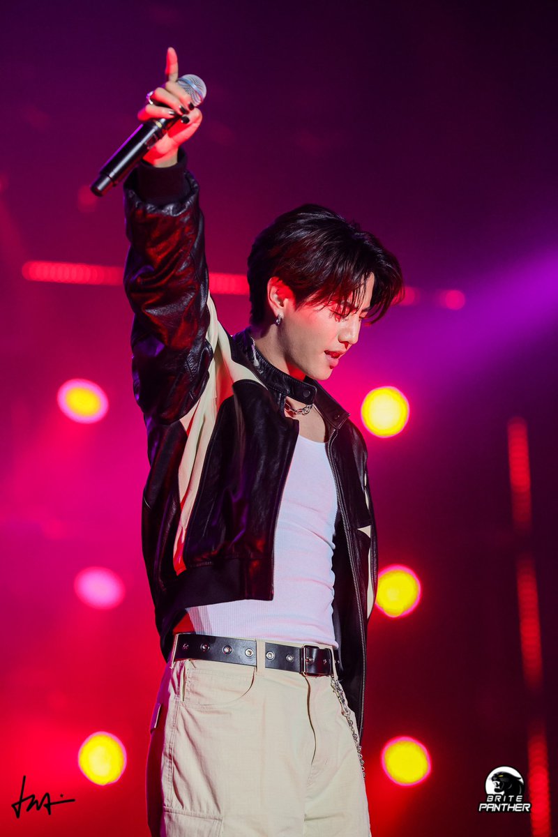 brite_panther's tweet photo. Mark Tuan 'the other side' ASIA TOUR 2023 KICE HALL KHON KAEN - DAY 1

#1    

#theothersideasiatour_KKD1
#MarkTuan #Mark 
#theothersideAsiaTour 
#BritePanther #Thailand #KhonKaen https://t.co/xCkMqLWHgi