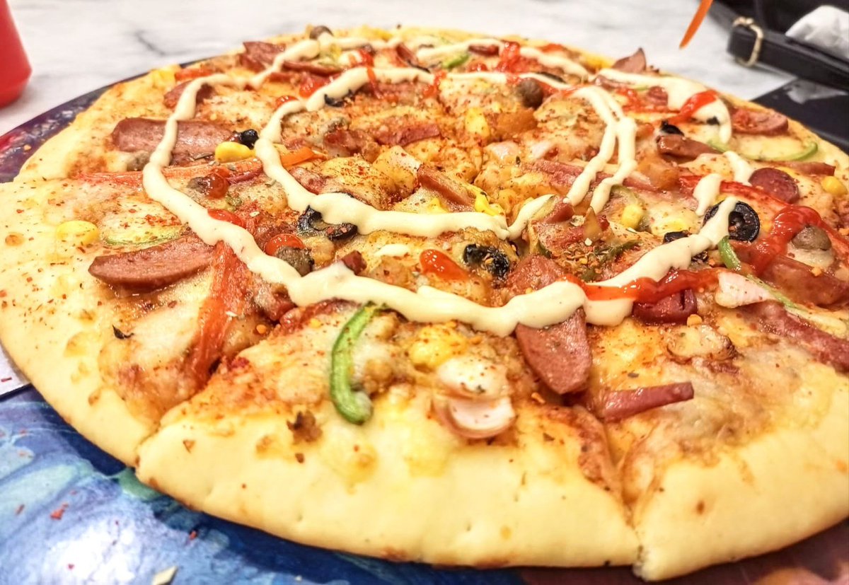 Iclickforfun1's tweet photo. Yum
#pizza #pizzalover #food #foodphotography #cravings #toppings #foodie https://t.co/ffVa2kOPpn