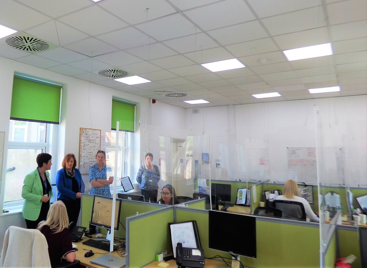 SouthEastCH's tweet photo. Chief Officer of SECH Grace Rothwell was in the #Caredoc admin/call centre Carlow today, chatting with staff there re. @HSELive support for Caredoc, their GP Out of Hours service, role in Community Intervention Teams + advancing integration of acute hospital &amp; community services https://t.co/dUWyh00sQg