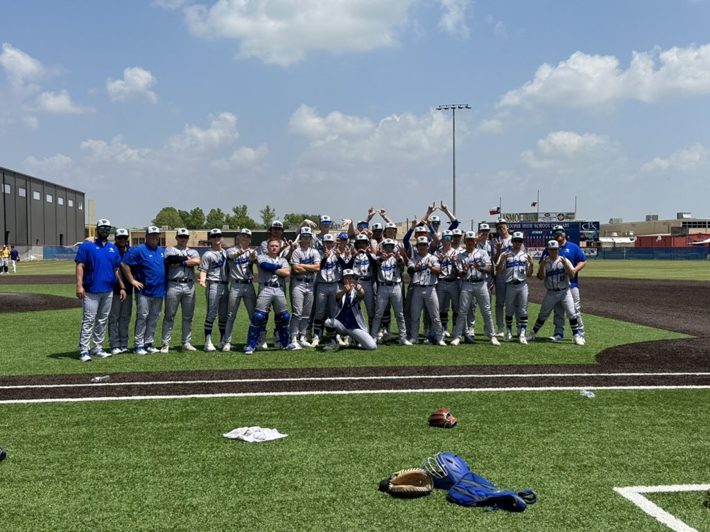Final 

Weatherford 7
Midland 1

W - Kemp

Perdue 3/3 1 RBI
Gonzalez 2/2 2 walks and 2 RBIs