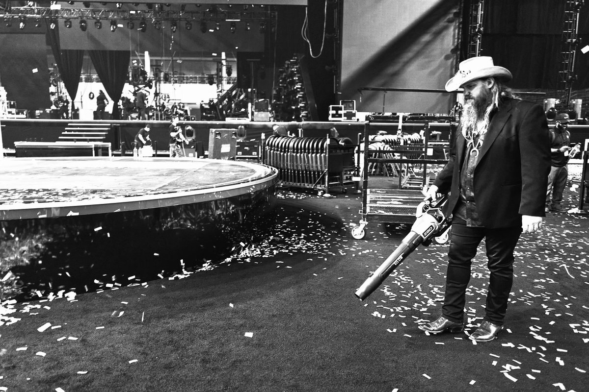 Chris Stapleton tweet media