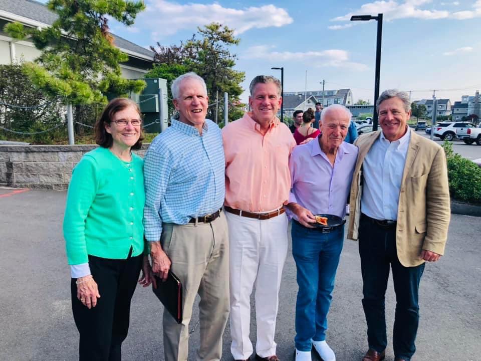 FairfieldRTC's tweet image. Scenes from last night’s campaign launch for Brenda and Brian for Fairfield!

It was a fun evening at Penfield spent with family, friends, and the #FairfieldCT community over pizza and beverages from Fire Engine Pizza Co.

Thanks to everyone who came!

#CommitmenttoCommunity