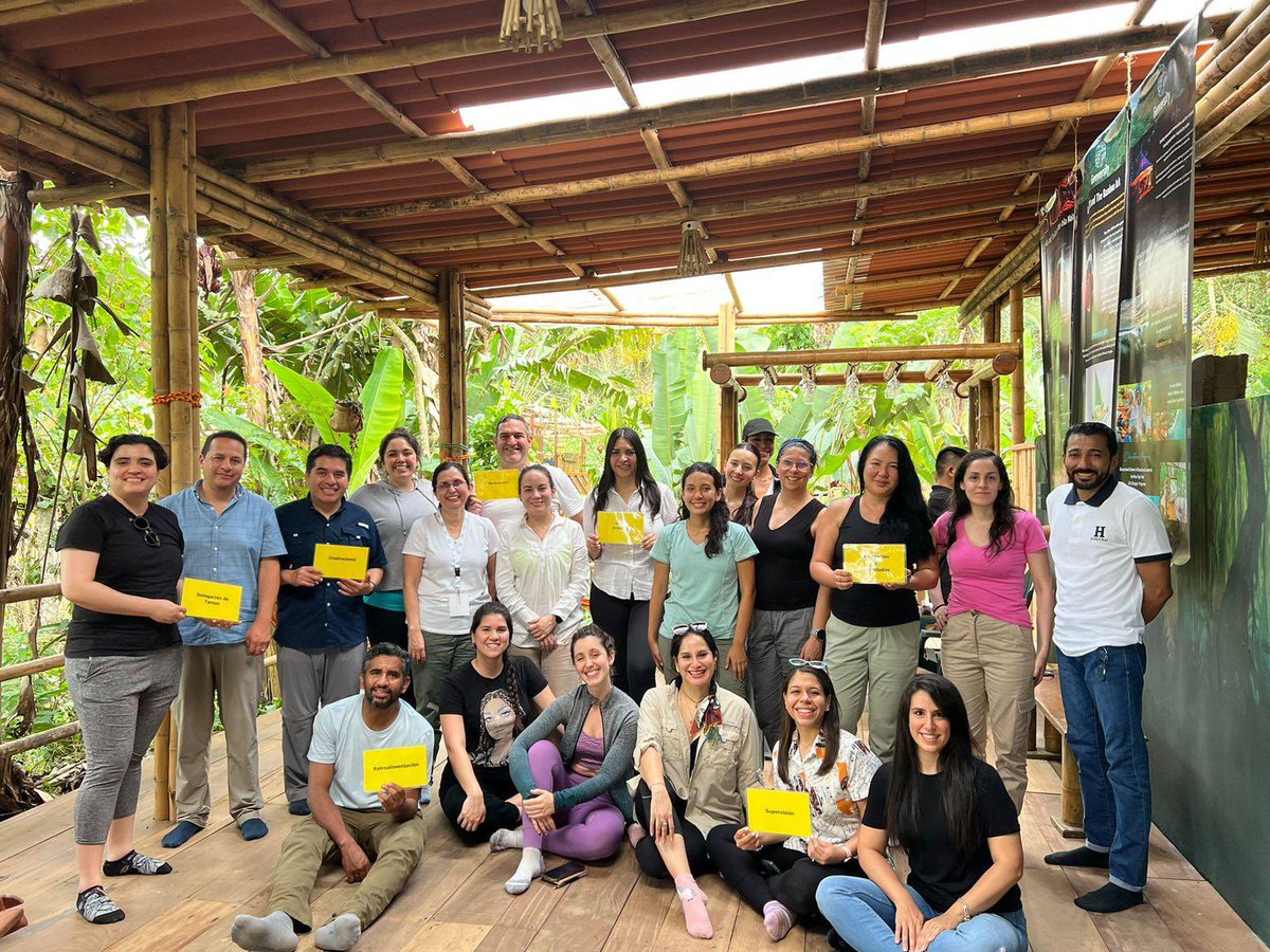 UNEP_LatAm's tweet photo. Estamos en la #AdaptationActionWeek2023 con los equipos PNUMA de #adaptación al #cambioclimático #LATAM. Intercambiamos ideas sobre:

➡️Lecciones aprendidas

➡️Identificación de prioridades y planificación en el marco de la #rutahacialaCOP28

Pronto les contaremos más🌳 https://t.co/cGRFDBa21g