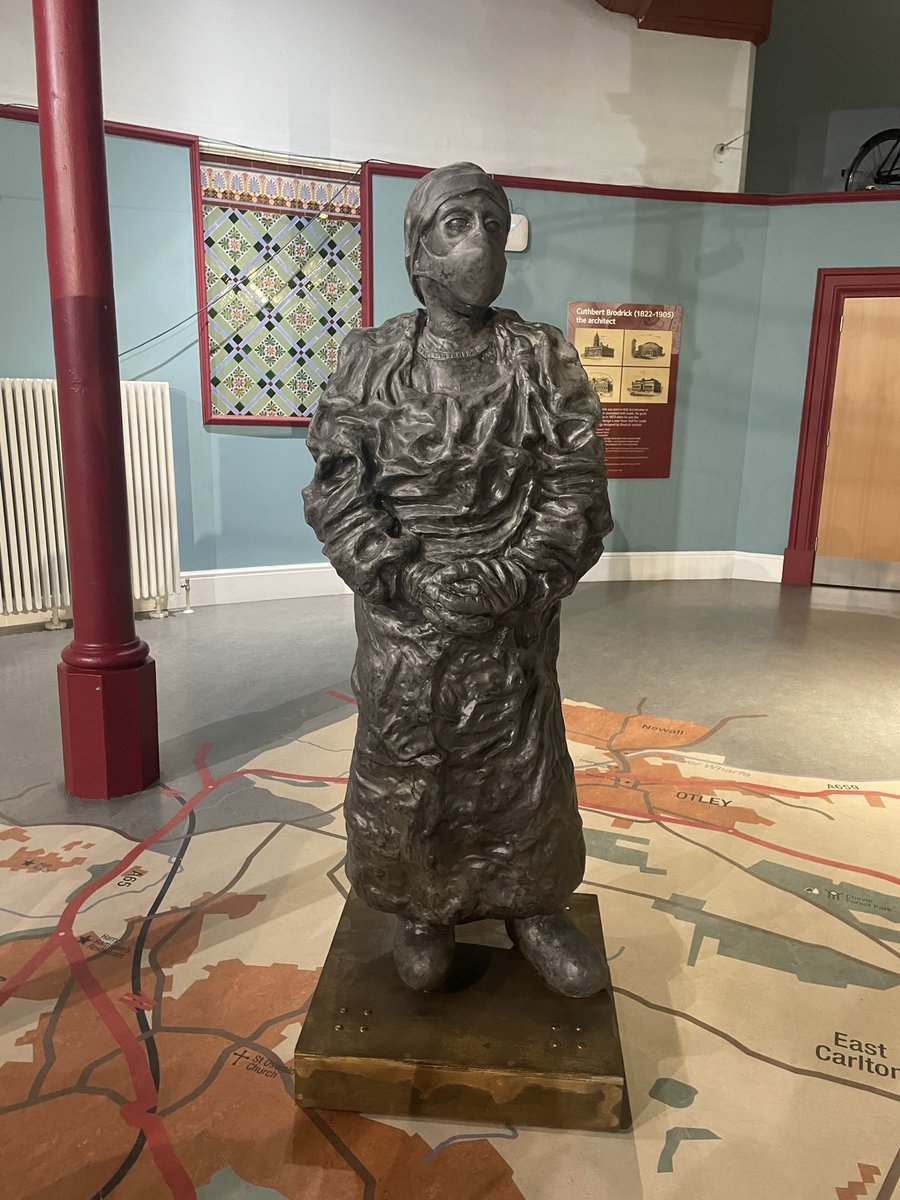 emm_brayne's tweet photo. Celebrating Nurses day with the opening of the Leeds Nurse Sculpture! Thank you to @TracyBrabin, @IMcMillan  and especially to @DigbyPaul for creating this masterpiece #NursesDay https://t.co/wDudAQEt1N