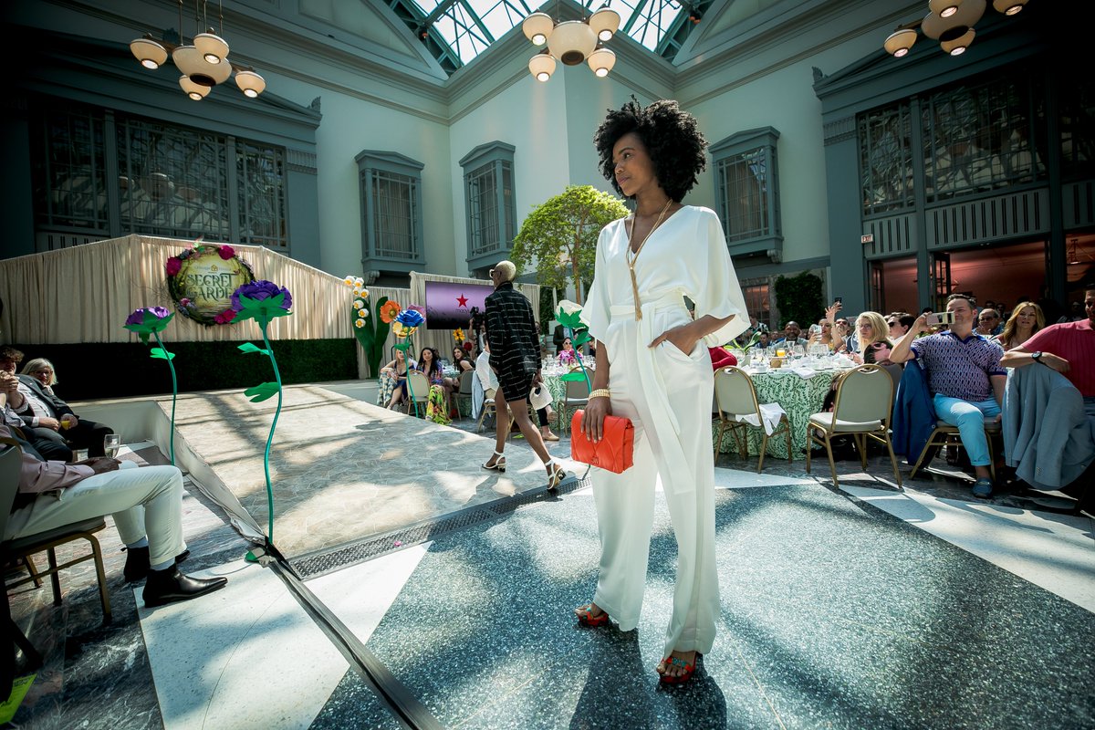ChicagoHouse85's tweet photo. More photos from this year's Spring Brunch and Fashion Show have dropped.

Find yourself and relive the spring memories 🌺🌸 https://t.co/xMO01cCsx0 https://t.co/7Al825gSPg