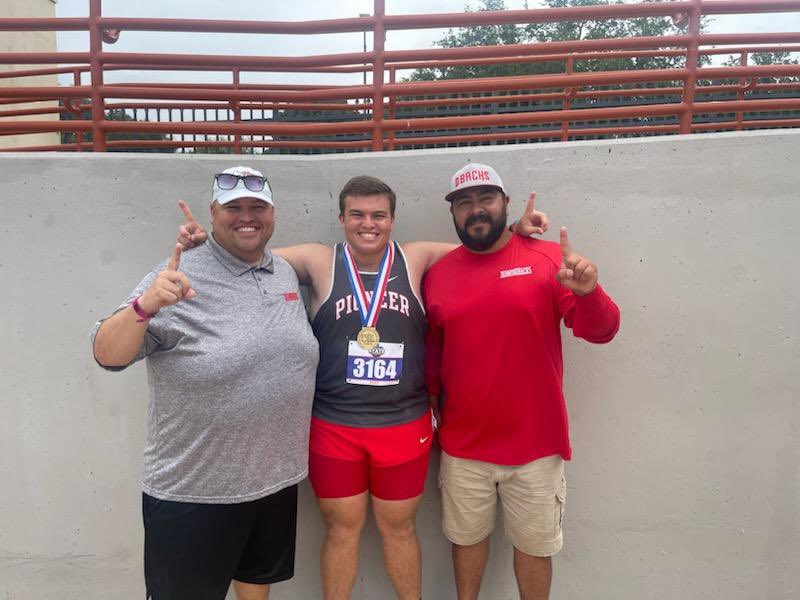 DBack_Football's tweet photo. 💥PHS DBack Sate Champ💥
With a throw of 60’3.75”, Evan Thompson is the UIL 5A State Champ in the Shot Put!🥇. Big congrats to Evan & his coaches De la Fuente & Pena! Well deserved honor! #DBackNation #AllGasNoBrakes https://t.co/bDcHyzfBOe
