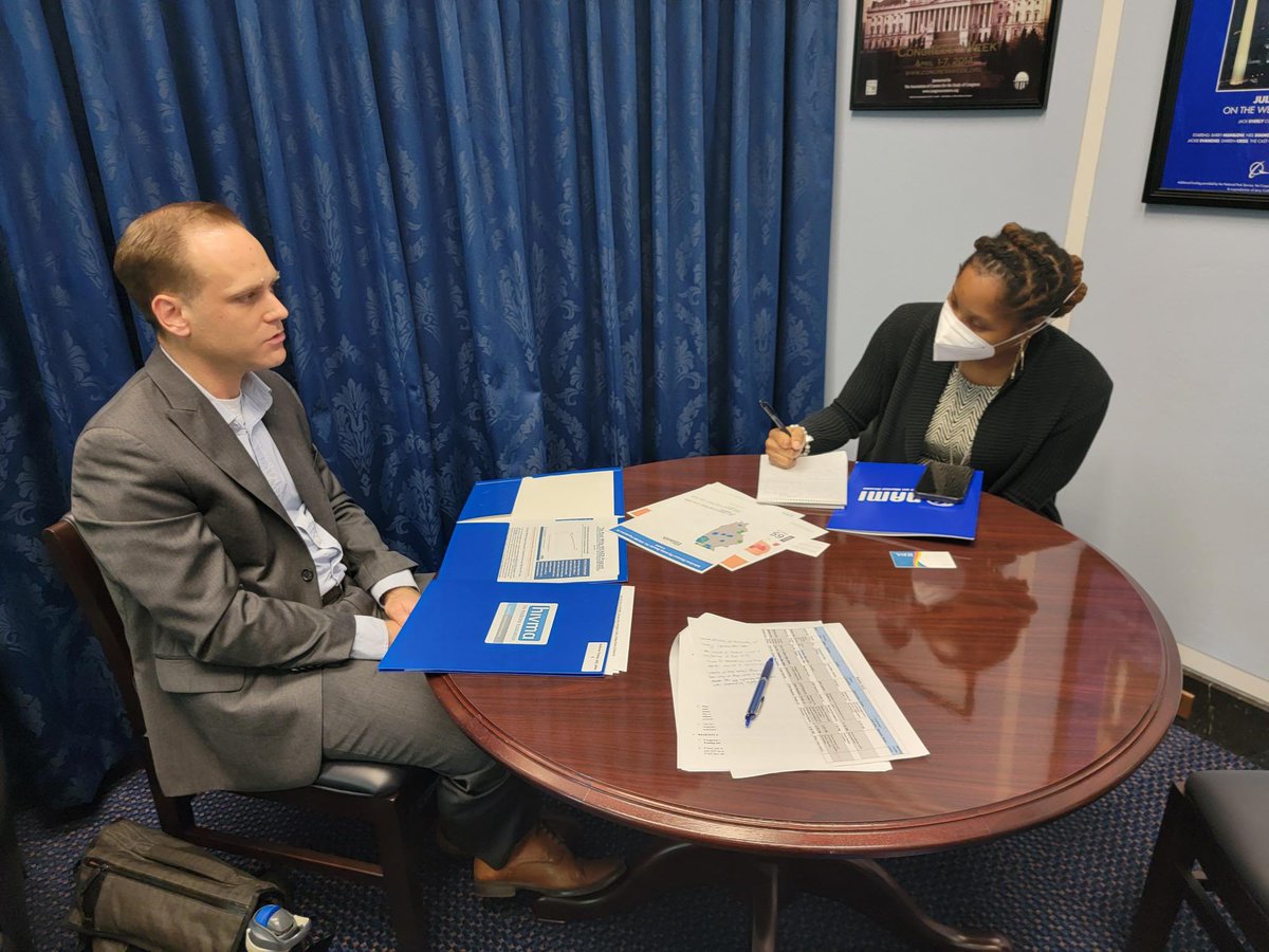 Andrew_Trotter1's tweet photo. Thank you staff @SenatorDurbin @RepDannyDavis @RepUnderwood @RepRobinKelly for great conversations re:how #RyanWhite clinics provide effective #HIV care, #PrEP care & loan repayment to address #IDWorkforce .@HIVMA & #RyanWhite Medical Providers Coalition @IDSAInfo #HIVAdvocacy https://t.co/KZhGsa5Sbi