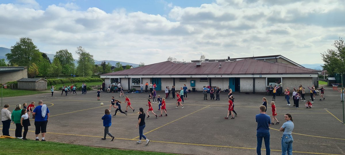 Neil Thomson tweet media