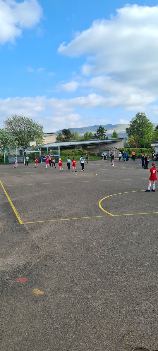 Neil Thomson tweet media