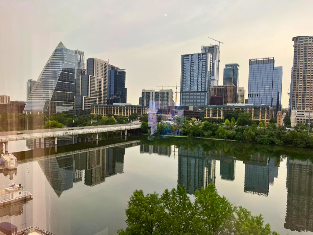 PerformLine's tweet image. This past week, our team returned from the MBA Legal Issues and Regulatory Compliance Conference in Austin, Texas! 🤠

They gained invaluable insights on regulatory initiatives, litigation, and legislation.

#MBALegalIssues23 #RegulatoryCompliance #PerformLine