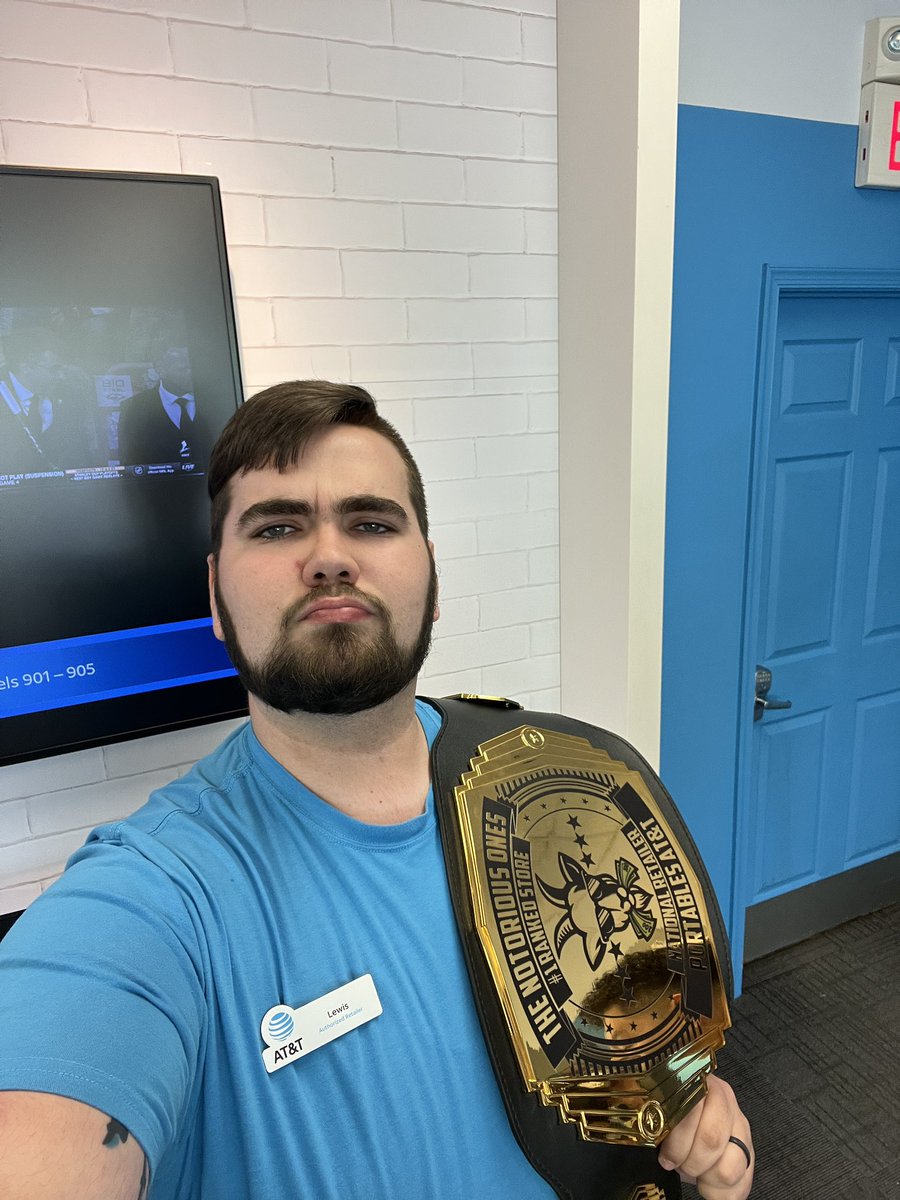 WestLJ10's tweet photo. This belt is never leaving Culpeper๐๐ช๐ป #1 in the district for a 3rd month in a row? Whoโs going to bring the competition this month๐ซข
@LoganEaves2 @mallen581 @elthonmunoz @attportables #thenotoriousones https://t.co/I3vCbb4reX