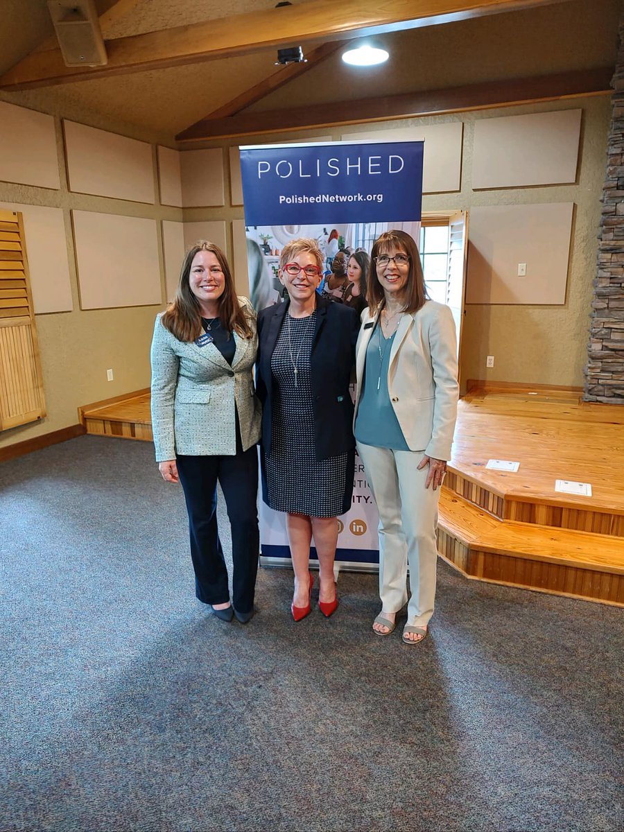 CeliaSwansonInc's tweet photo. It was such a joy and honor to speak at this week's @PolishedNet Northwest Arkansas event as part of the "Bloom in Your Season" series. Loved being in the presence of this wonderful group of women leading with faith. Thanks to all who made this opportunity possible.

#faithatwork https://t.co/9VTe1ra8MK