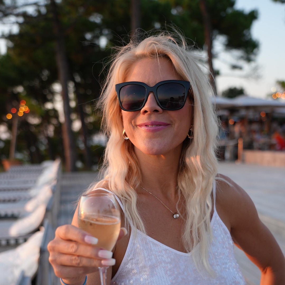 orbitespace's tweet image. Fasten your seatbelts and join us on the adventure of a lifetime! 🚀 Get ready to explore outer space - the future of space travel is looking brighter than ever! 😎 #orbite #orbitespace #spacetravel #adventuretravel #astronauttraining