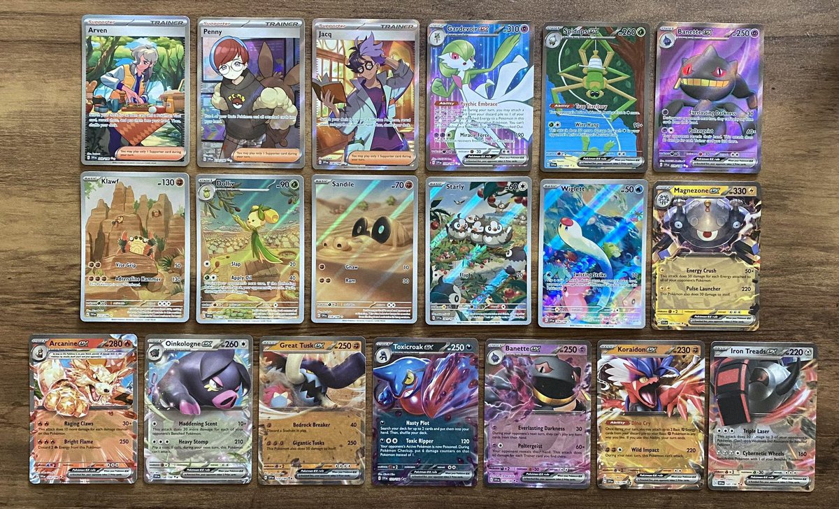 SCARLET & VIOLET GIVEAWAY 👀 

- Retweet and like 
- Follow @PokeTCGiveaways 

#PokemonTCG #PokemonGiveaways