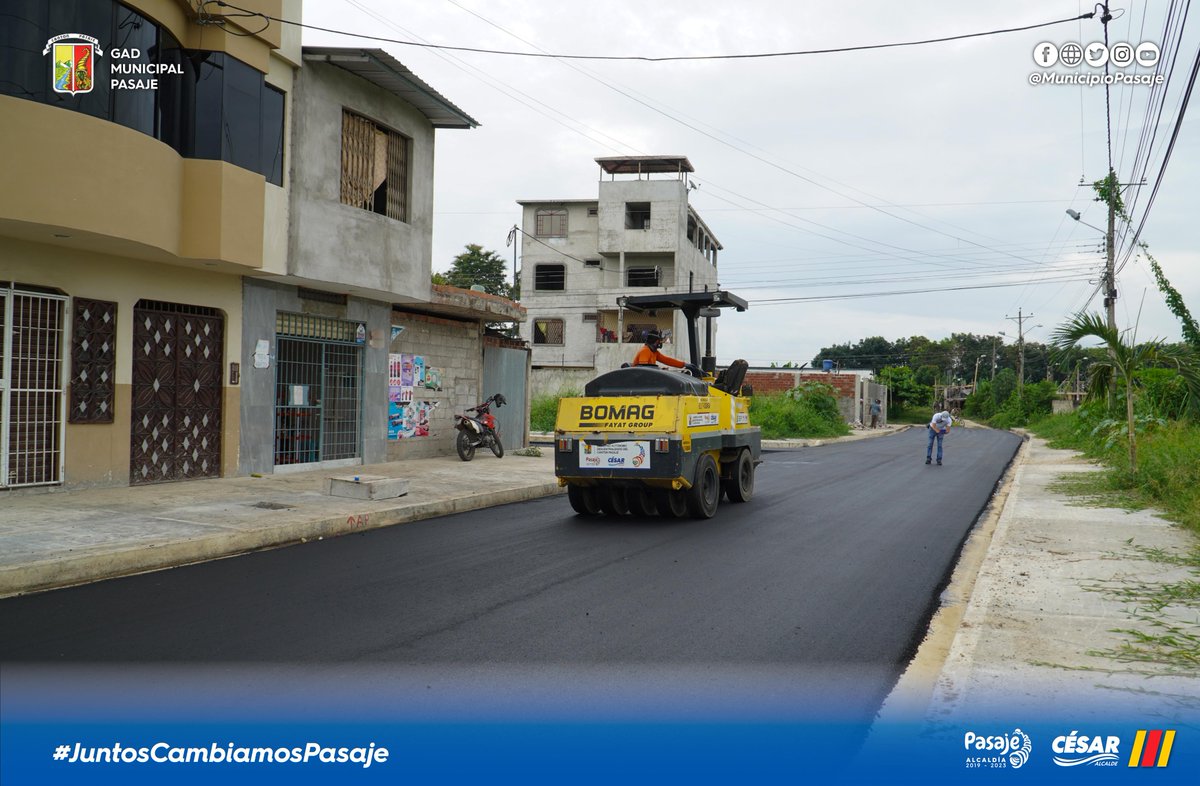 cesarencaladae's tweet photo. Prometimos trabajar hasta el último día de la administración y con la Bendición de Dios cumplimos ese compromiso con la ciudad. 

Realizamos asfaltado de calles en lotización Rosita Uno, sector que surge con apoyo de sus moradores, directiva barrial y obra que juntos ejecutamos. https://t.co/jClmGBp0Rw