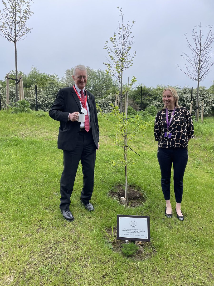 Thank you so much for inviting me. I am always impressed by your students and your staff, and as well as talking about our democracy to Year 7 I had the chance to inspect the oak tree that we planted together previously. It’s coming along  nicely as is your wonderful school! https://t.co/4ZS1dauBUA