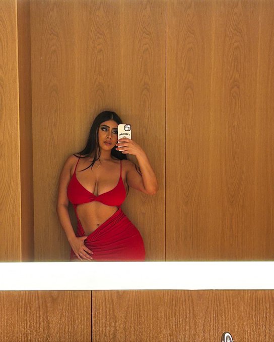 I'm in fucking Japan!!! This is nuts  @VIXEN https://t.co/TYciN12rCA<a class="tags" href="/tag/vixen">@vixen</a>