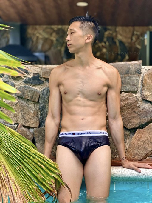 Coming back to my place? https://t.co/ZGpEZCT7WJ