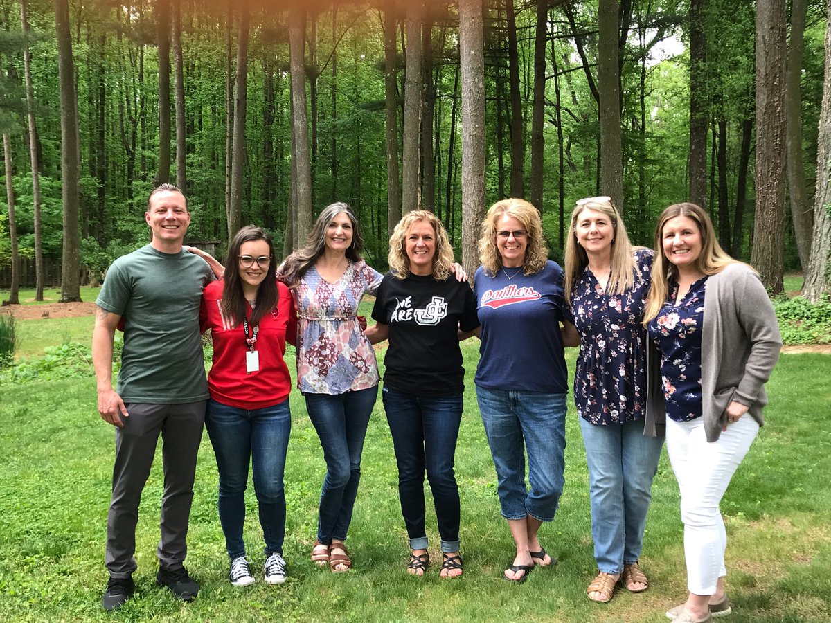 Thank you to these awesome Administrative Assistants for the HHC Athletic Departments. <a href="/BNLAthletics1/">BNL Athletics</a> 
<a href="/F_C_Athletics/">Floyd Central Athletics</a> 
<a href="/PanthersJCHS/">Jennings County HS Athletics</a> <a href="/BNLBASEBALL/">Jeff Callahan</a> 
@JeffHS_AD 
<a href="/SHSSOAR/">Seymour High School</a> 
<a href="/bjmcalister/">BJ McAlister</a> <a href="/OlympiansAD/">Pete Huse</a> <a href="/GoNewAlbany/">New Albany Athletics</a>