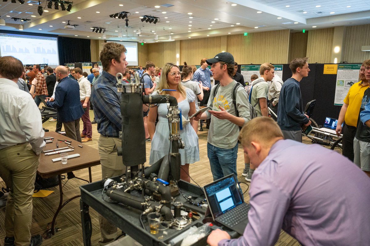 NDEPSCoR's tweet image. #STEM students know their ideas transcend the classroom and the @NDSUEngineering provides them the venue to prove it! 

Ideas become reality and ND #EPSCoR is a launchpad. ndepscor.ndus.edu