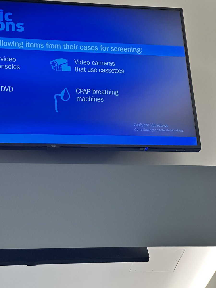 devnte's tweet image. SFO does not pay for Windows