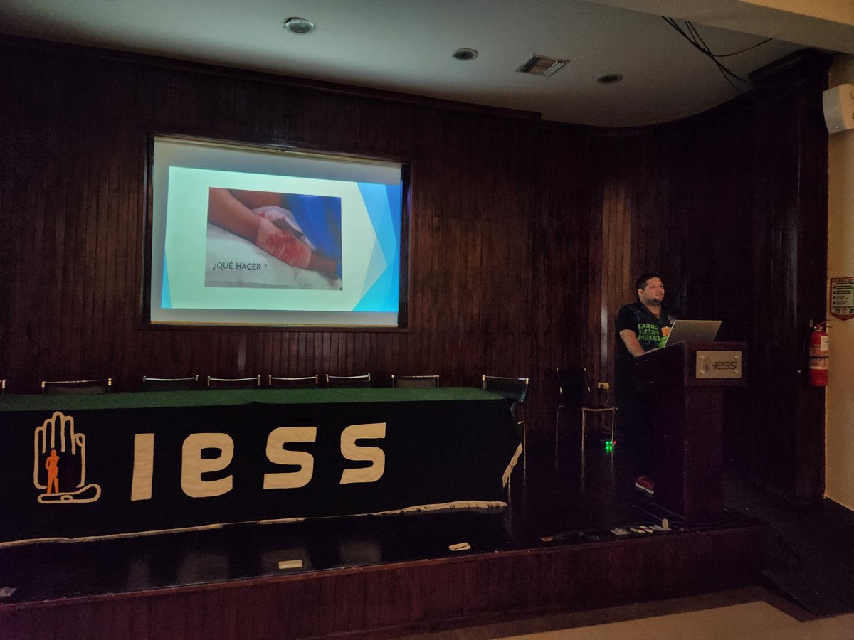 PanCordova's tweet photo. 2do Ateneo: Emergencias Quirúrgicas: Manejo y Tratamiento - HGIB 🤓🇪🇨✅️🏥 #HGIB #IESS #Babahoyo #DM https://t.co/dWJ4VUaJAG