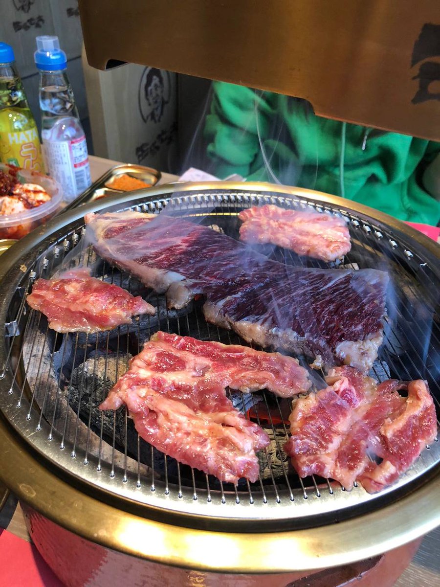 DM_Comunity's tweet image. Good barbecue but full of guilt 😂