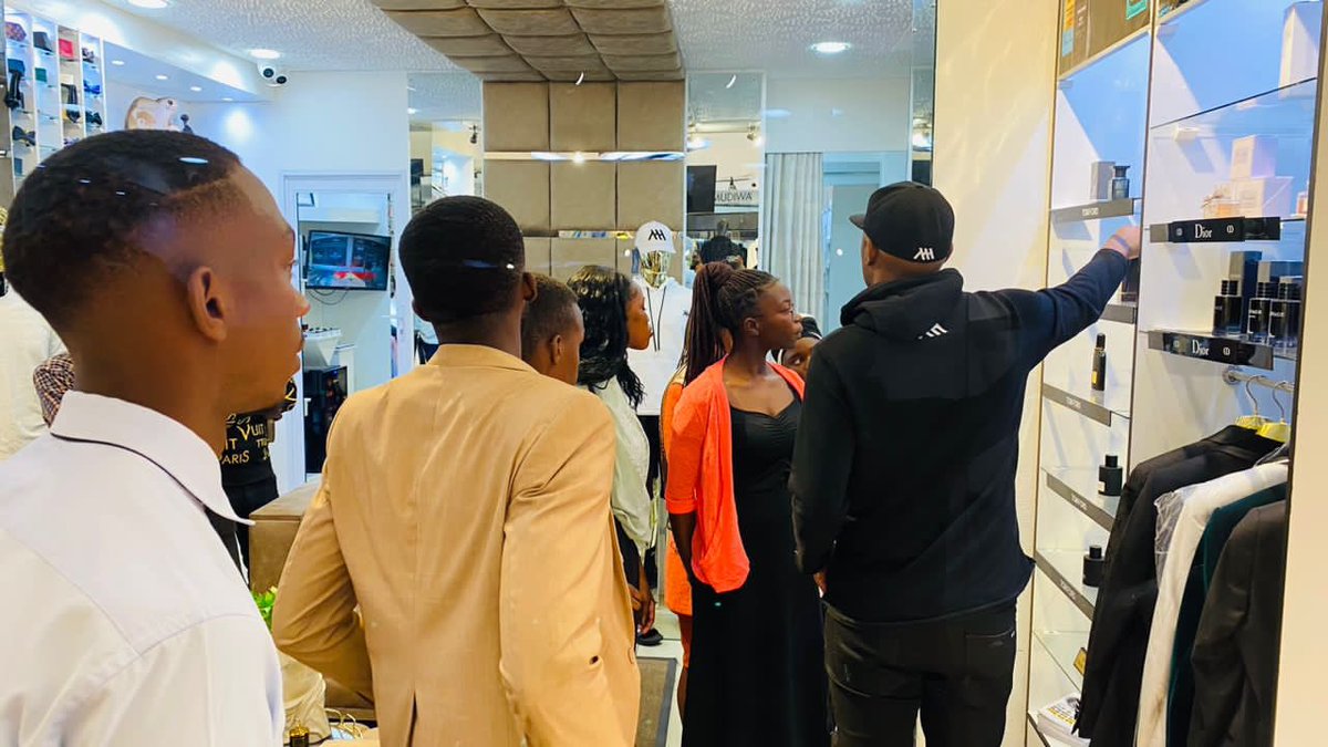 MUDIWA on Twitter "Today i had a visit from Harare Poly Billionaire