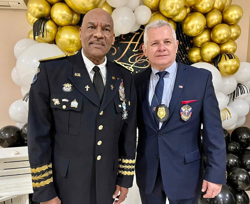 mreparaguay's tweet image. La bandera paraguaya mañana será izada con honores en la ciudad de Stamford, Connecticut, EEUU. El acto estará a cargo del Comisionado del Departamento de Policía de dicha ciudad, Roberto Aveiro, ciudadano paraguayo nacionalizado estadounidense.

➡️bit.ly/3O8f0vp