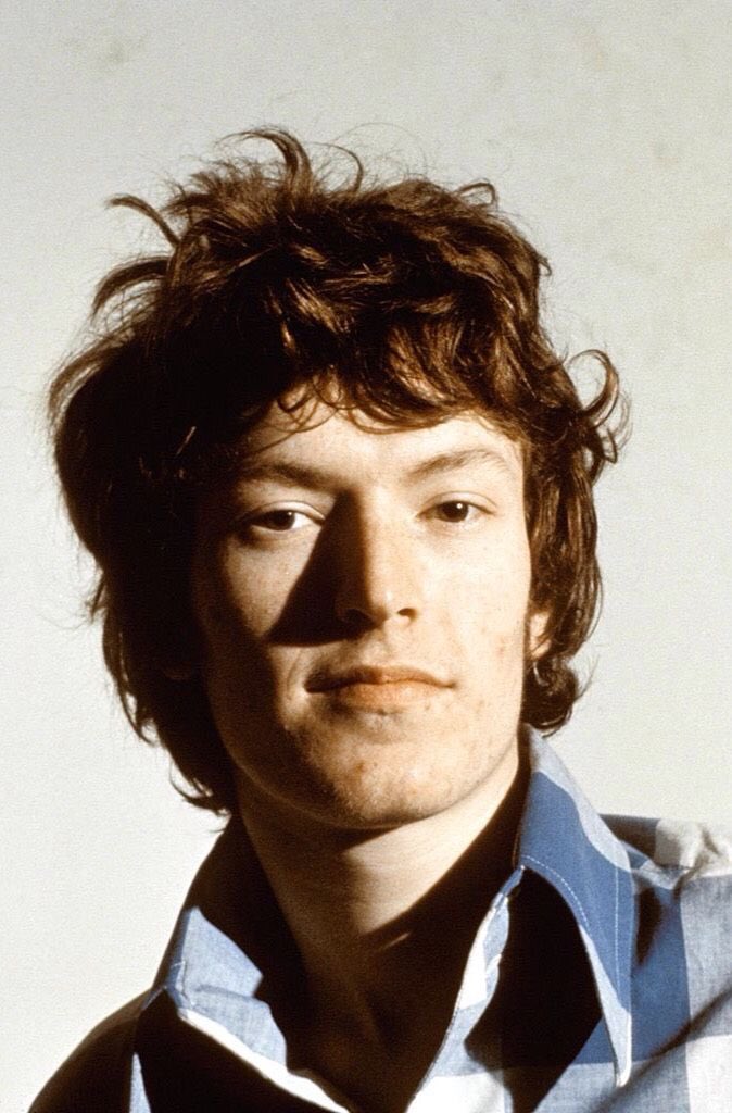 Happy 75th birthday to one of the most talented and brilliant singers Steve Winwood! 