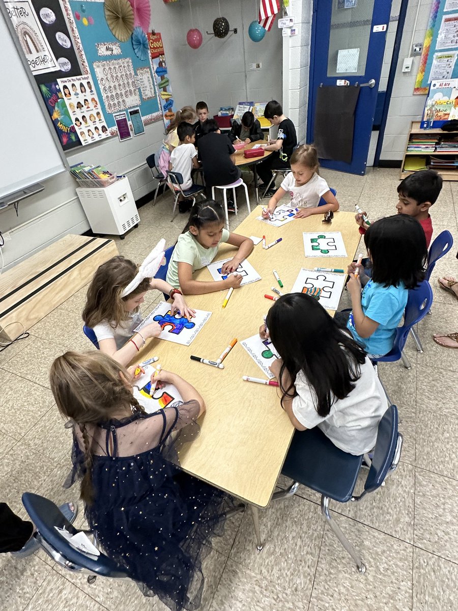 mrs_rienzo's tweet photo. In Culture Club this week, we worked on creating individualized puzzle pieces to show how we are all different but come together as one! @lynda_naspo @AlanBShepPrin  #GoShepardSharks https://t.co/kLicpt3JVL