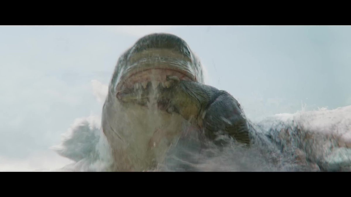TheReelSym's tweet photo. I love how the director went full send on this one. 🤣

#TheMeg2 #JasonStatham https://t.co/yQZqW4wRrj