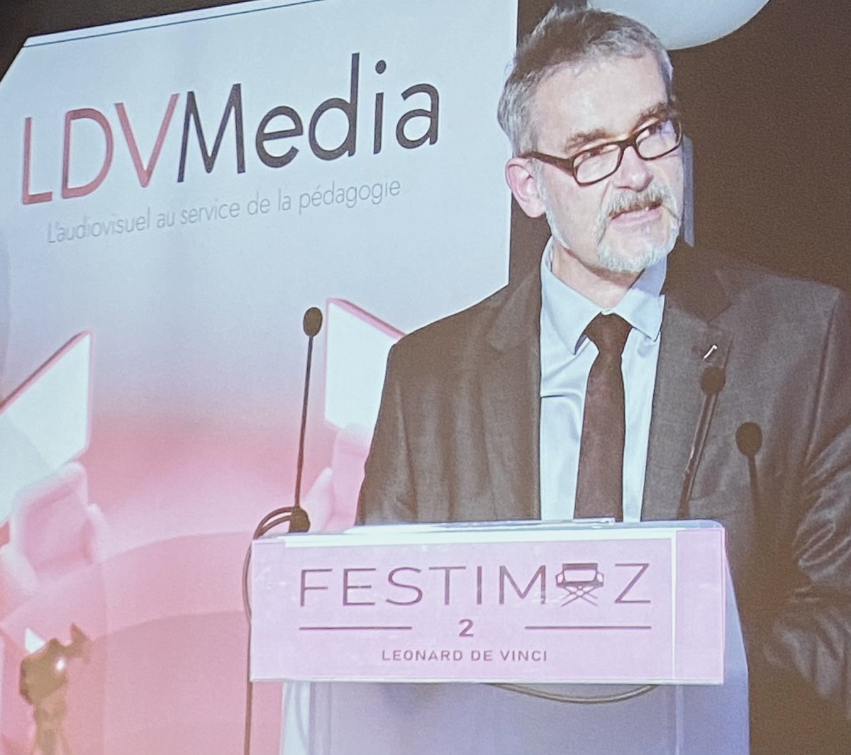 2e festival du film d’entreprises à <a href="/LDV_Monistrol/">👩‍🎓Lycée Léonard de Vinci - Monistrol sur Loire</a> 
Organisation pointue; qualité des films réalisés : les élèves de 1STMG3 peuvent être fiers de leur travail avec leur professeur Mme Nadros!Merci aux partenaires et aux entreprises qui ont permis ce FESTIMAZ très professionnel