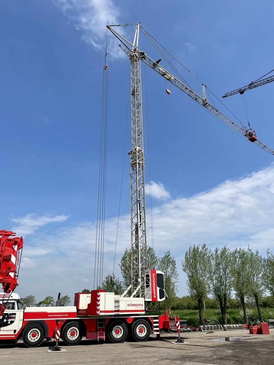 Hijskraan 🏗️ keuring/ inspectie. Jaarlijks door gecertificeerde partij. #Scheepsmalogistiek   Scheepsma.com