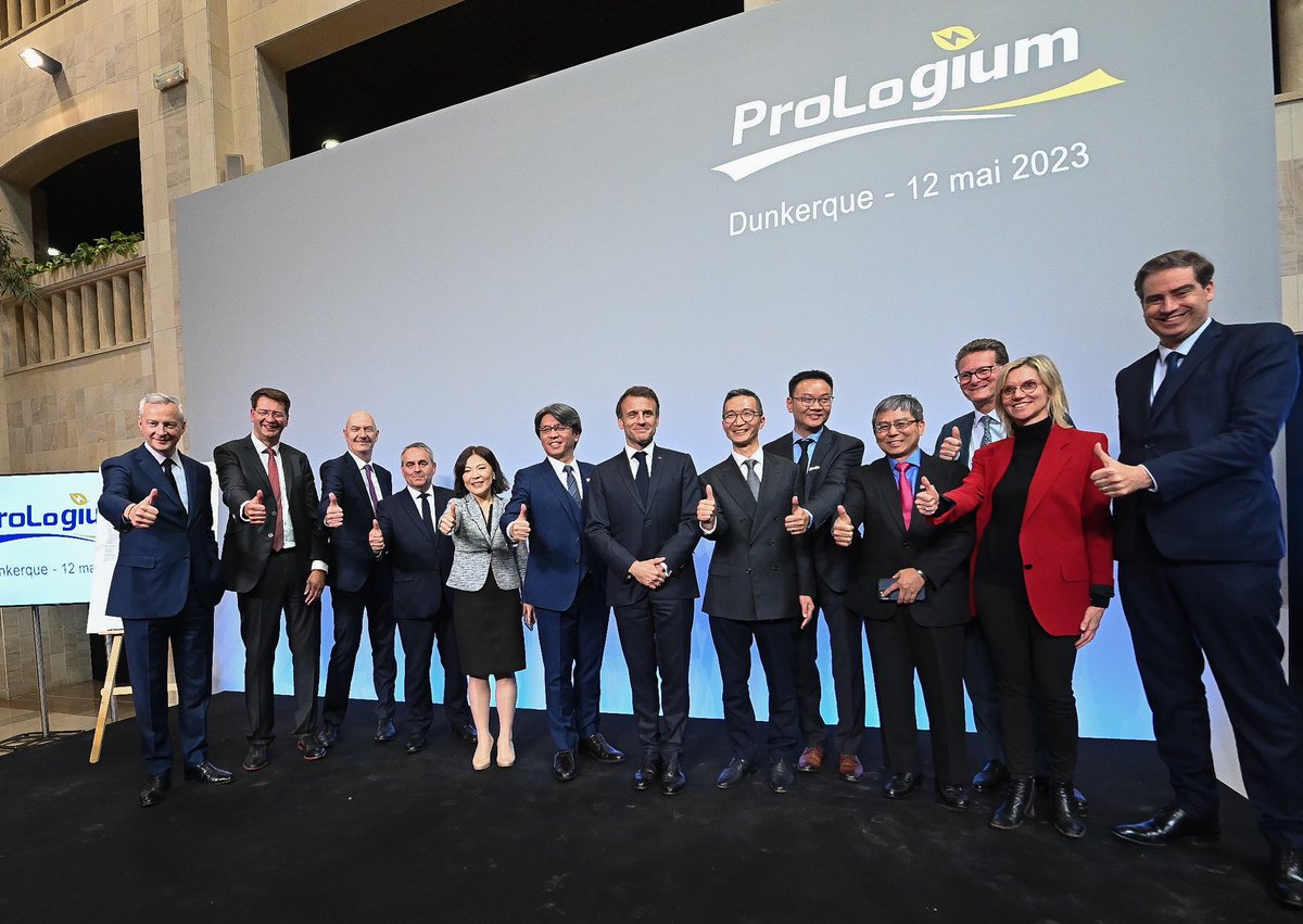 ProLogium's tweet photo. ProLogium choisit #Dunkerque pour installer sa 1ère usine de fabrication de batteries solides de nouvelle génération en #Europe d’une capacité de 48 GWh ! 🇫🇷  
 
Un investissement d’un montant de 5,2 milliards d’euros qui permettra de créer plus de 3 000 emplois 🧑‍🏭🔋⚡
 
#ChooseFrance #ProLogiumFR
