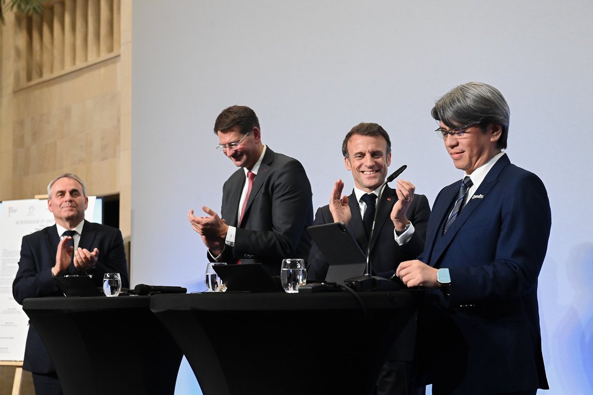 ProLogium's tweet photo. ProLogium choisit #Dunkerque pour installer sa 1ère usine de fabrication de batteries solides de nouvelle génération en #Europe d’une capacité de 48 GWh ! 🇫🇷  
 
Un investissement d’un montant de 5,2 milliards d’euros qui permettra de créer plus de 3 000 emplois 🧑‍🏭🔋⚡
 
#ChooseFrance #ProLogiumFR