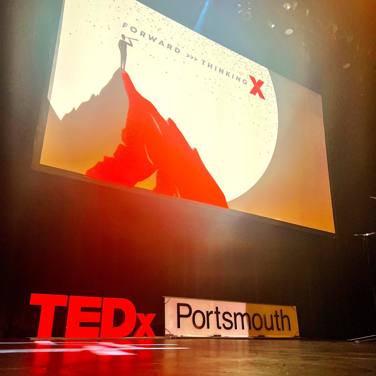 MollyMcPherson's tweet image. Shut down work brain today to take in all the #FowardThinking speakers @TEDxPortsmouth. Kudos co-producer Anna Goldsmith (@thehiredpens) + team. Amazing event!