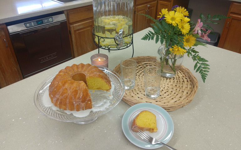PBRenewal's tweet photo. #Spirituality #WhenLifeGivesYouLemons #LemonCake 🍋 
Transform unexpected life circumstances into something special with Lucia Ferrara's "When-Life-Gives-You-Lemons Lemon Cake"! A perfect combination of simple ingredients make a delightful treat.  #simplerecipes #dessert https://t.co/fpavmff455
