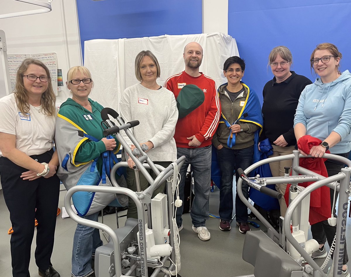 ESHT_OT's tweet image. Final day of the @a1risksolutions single handed carer training and here is some of our team @ESHT_AHPs @AHPSussex thank you for enabling us to attend and learn! So nice to do in person training again! #MovingAndHandling #RightCareForYou @OTfran_williams @annbarrettot @OT_rules