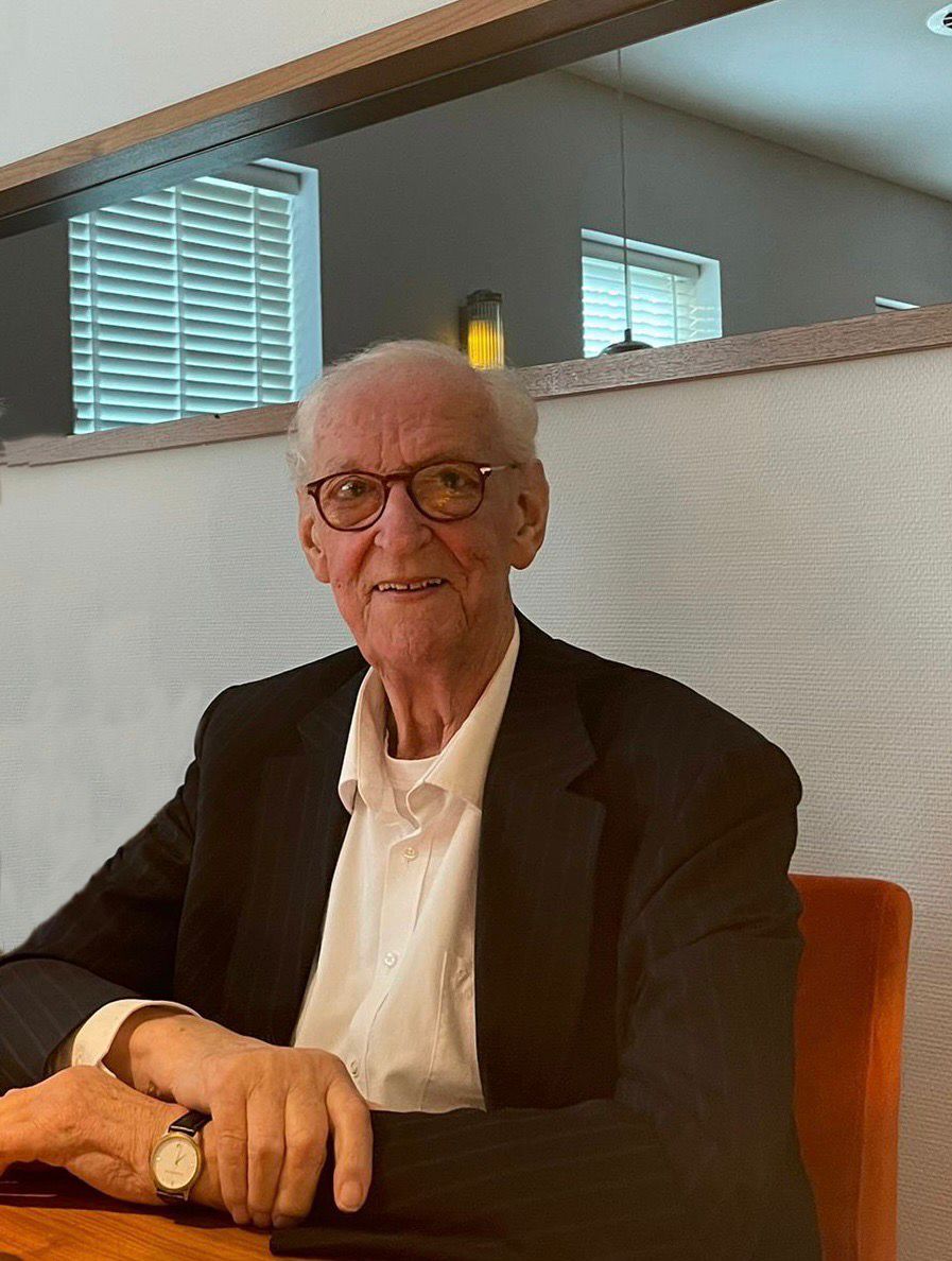 Met verdriet heeft SSS kennis genomen dat Piet Burgering (82 jaar), oud-voorzitter en erelid, afgelopen woensdag is overleden. Lees in het bericht wat Piet voor de vereniging in zijn 60-jaar lidmaatschap heeft betekend. We wensen de familie veel sterkte.
sss-barneveld.nl/1614-erelid-en…