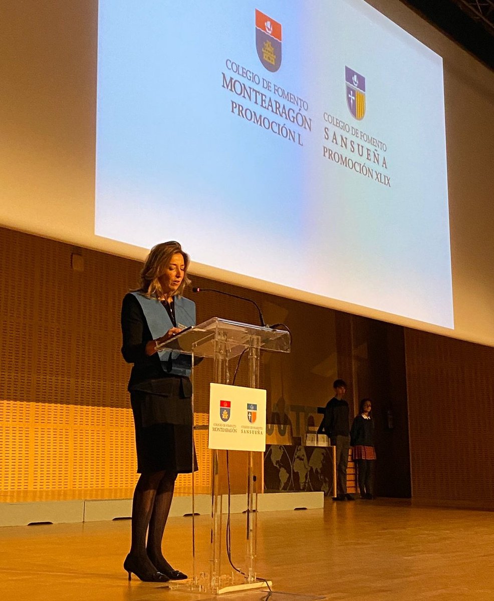 Colegio Montearagón (@colmontearagon) on Twitter photo "La inteligencia artificial necesita de vosotros (...) El valor diferencial es vuestro talento" #IA #AI Carmen de Lasala, directora de <a href="/colegiosansu/">Colegio de Fomento Sansueña</a> "La inteligencia artificial necesita de vosotros (...) El valor diferencial es vuestro talento" #IA #AI Carmen de Lasala, directora de <a href="/colegiosansu/">Colegio de Fomento Sansueña</a>