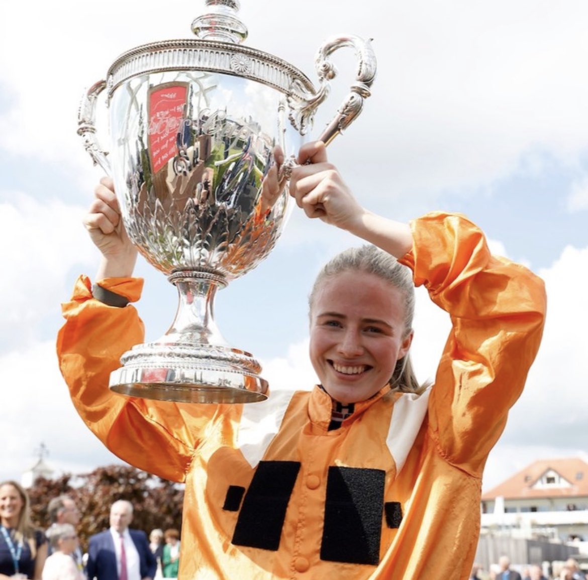 OsborneSaffie's tweet image. Thank you Metier 🚀 
#ChesterCup

@HarryFryRacing1