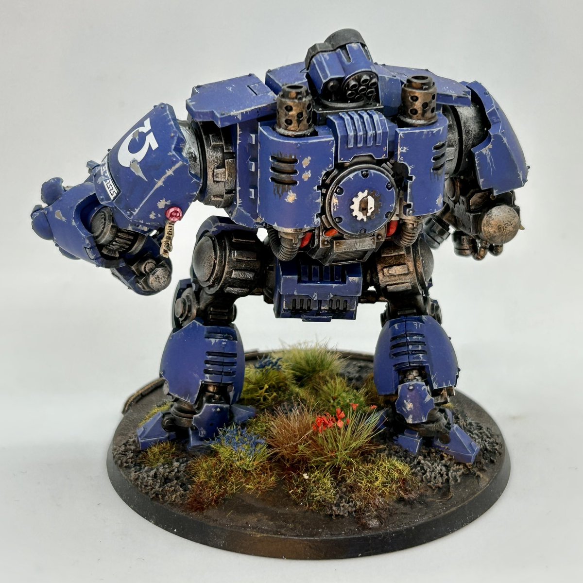 100tungamer's tweet photo. Space Marine Redemptor Dreadnought #warhammercommunity #warhammer40k #100tungamer #gamesworkshop40k #gamesworkshop #spacemarines #redemptor #ultramarines #minipainting #paintingminis #minaturepainting #fyp #fypシ #paintingjourney #hobby #believeinyourself #paintingfun https://t.co/66DdVC58jv