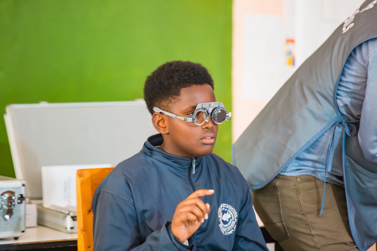 Today, we received a group of specialists Ophthalmologists from RIIO to conduct an eye screening at our school.

📸: M.M STUDIO