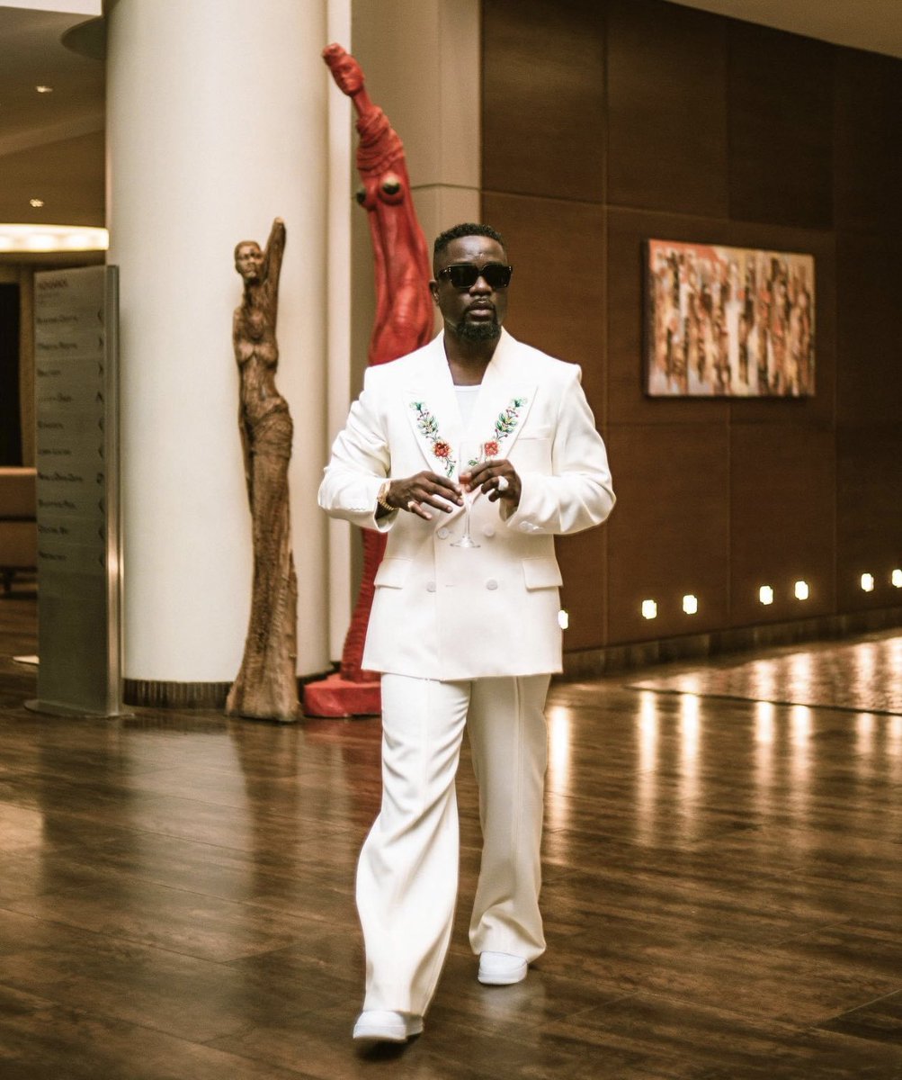 I'm surprised to see how much attention Sarkodie's outfit at the VGMA's is getting! Some of his trainers alone cost more than his entire outfit. 🔥 #Sarkodie #VGMA #fashion #Landlord