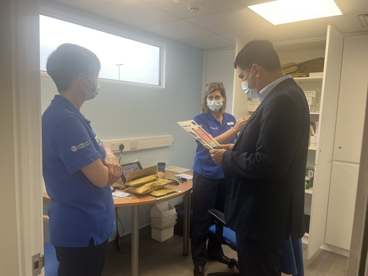I visited the pioneering Leeds Lung Health Check mobile facility. It’s carried out thousands of lung scans in our community, saving lives. The team has also helped so many people stop smoking.
 
I’ve written to the Health Secretary in support of the call for funding this UK-wide.